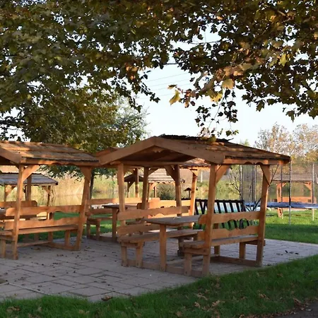 Hotel Téglási Horgásztó Teglas